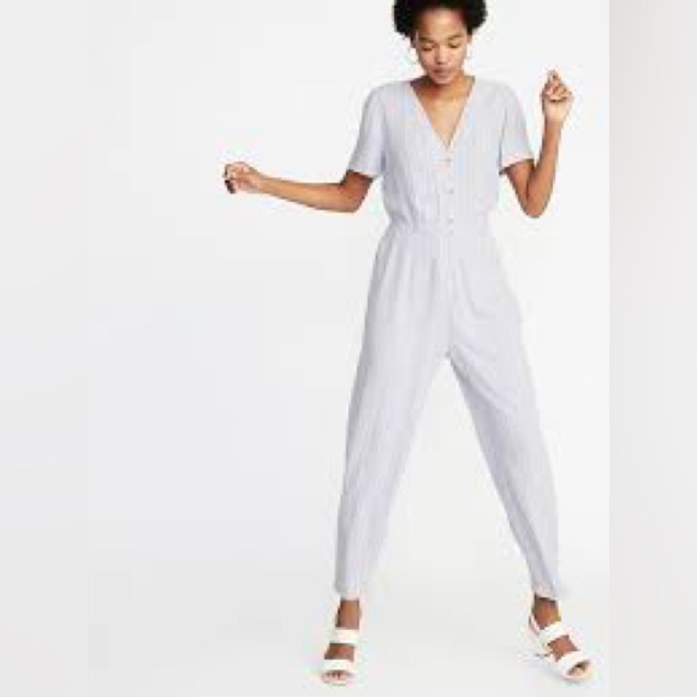 Old Navy lilac defined waist jumpsuit size M petite - breastfeeding friendly!